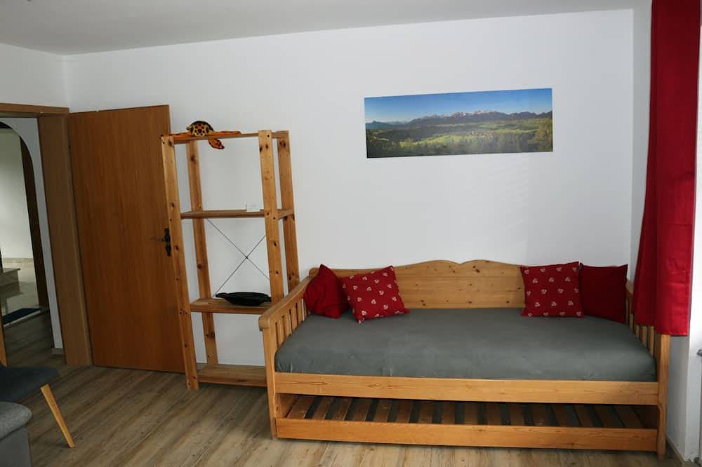 Ferienwohnung mit Terrasse und kleinem Garten in Bayerisch Schwaben