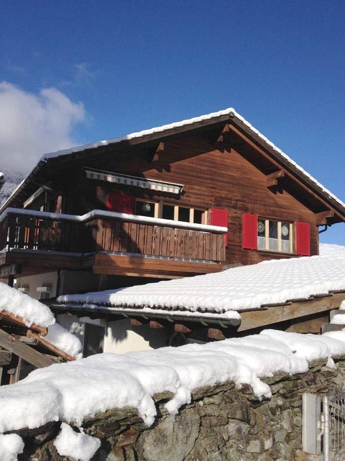 Gîte pour 6 personnes, avec sauna et vue ainsi que piscine et balcon, adapté aux familles à Andeer - 4
