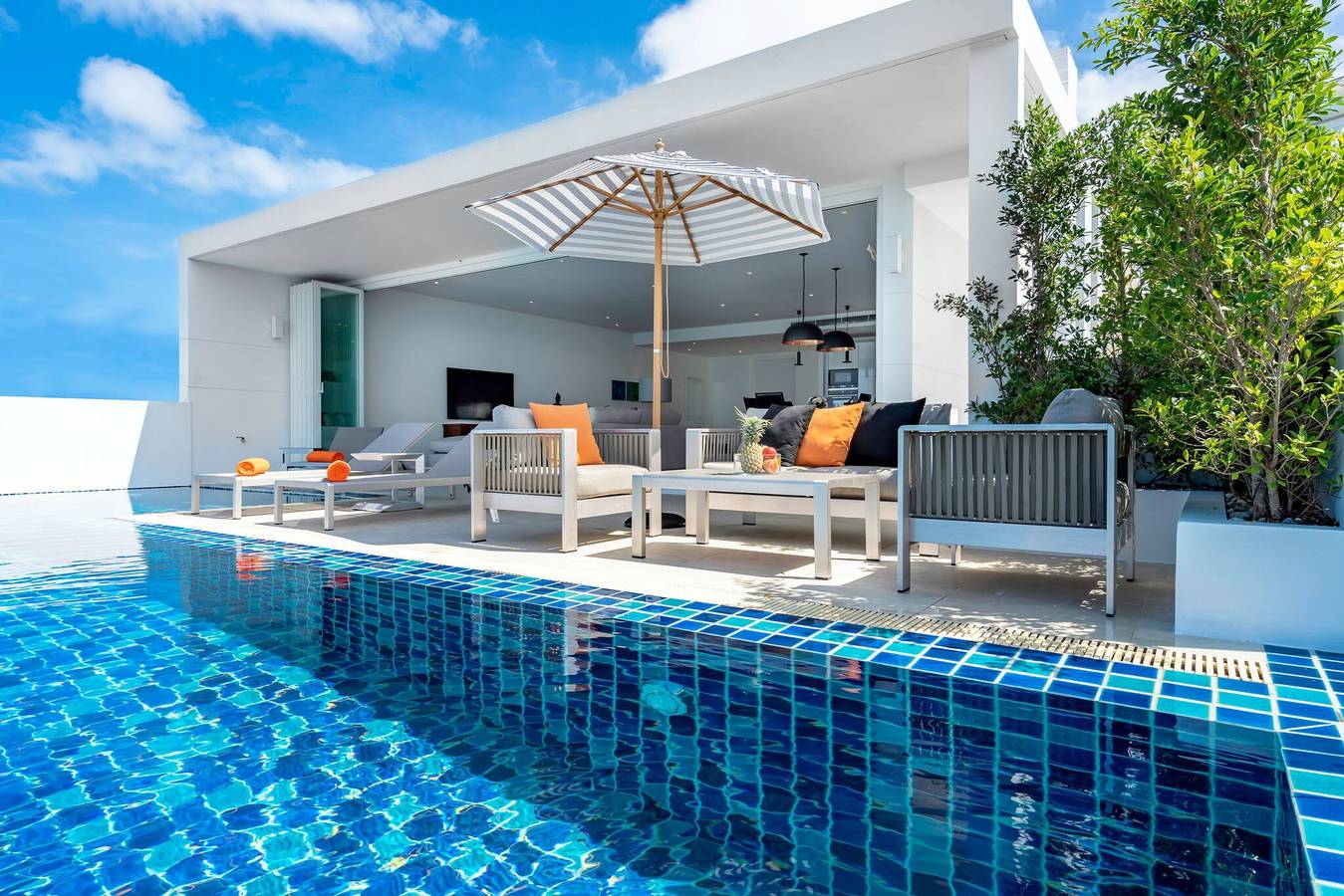 Luxuriöse Poolvilla Q mit Meerblick in den Unique Residences in Koh Samui