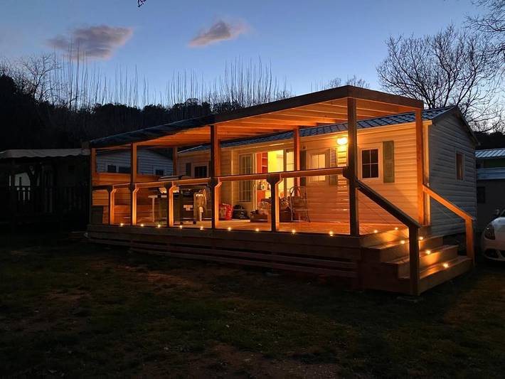 Gîte pour 8 personnes, avec terrasse, animaux acceptés à Mialet - 2
