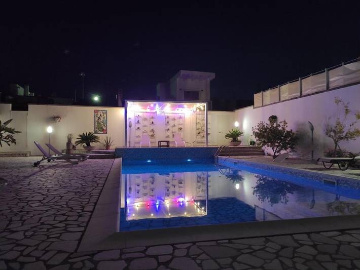 Location de vacances pour 6 personnes, avec piscine et jardin à Calimera - 3