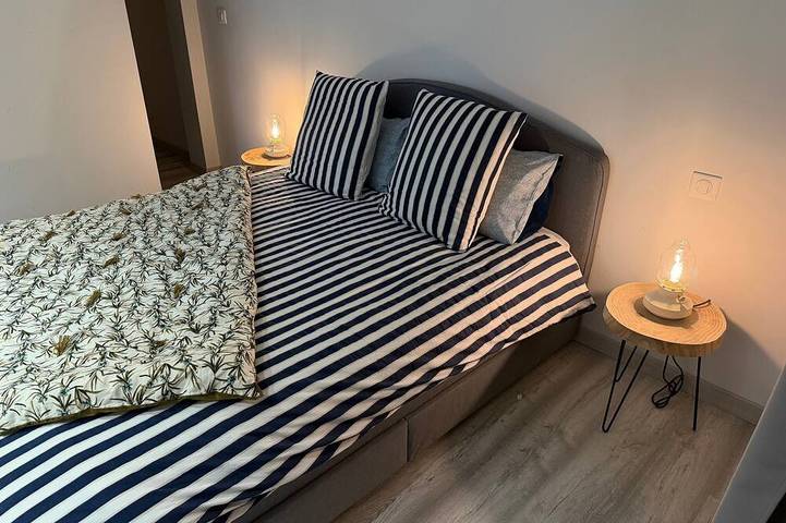 Location de vacances pour 6 personnes, avec jardin et piscine à Saint-Caprais-de-Bordeaux - 3