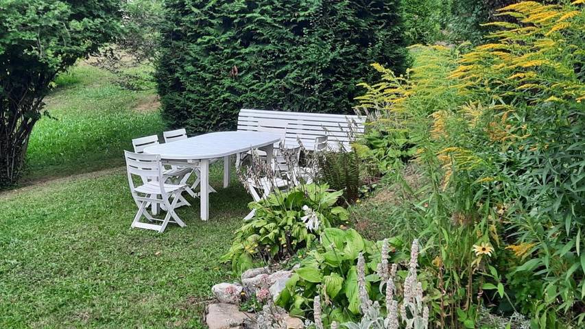 Location de vacances pour 6 personnes, avec terrasse et jardin dans Les Rasses - 2