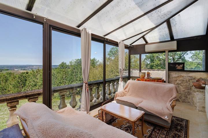 Casa de campo 'La Maison De Barrou' con terraza privada, Wi-Fi y aire acondicionado in Montayral, Quercy