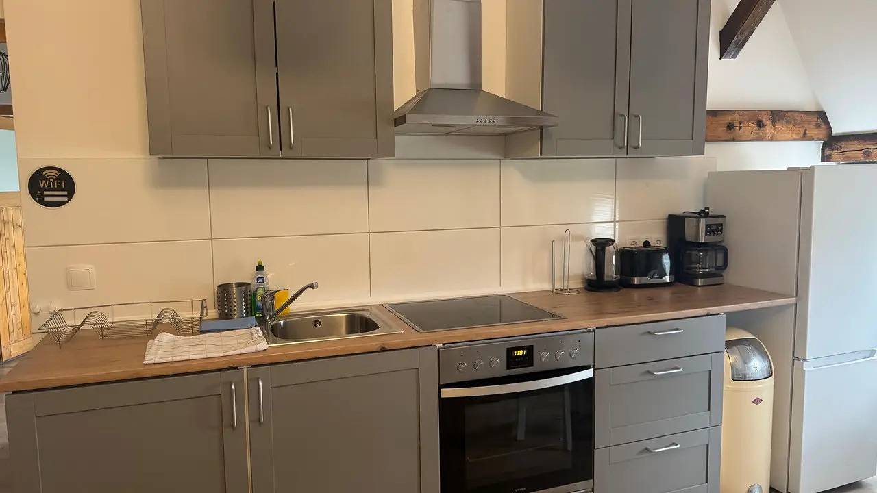Ganze Ferienwohnung, Ferienwohnung für 5 Personen (59 m²) in Halle (Saale) in Halle, Saale-Unstrut