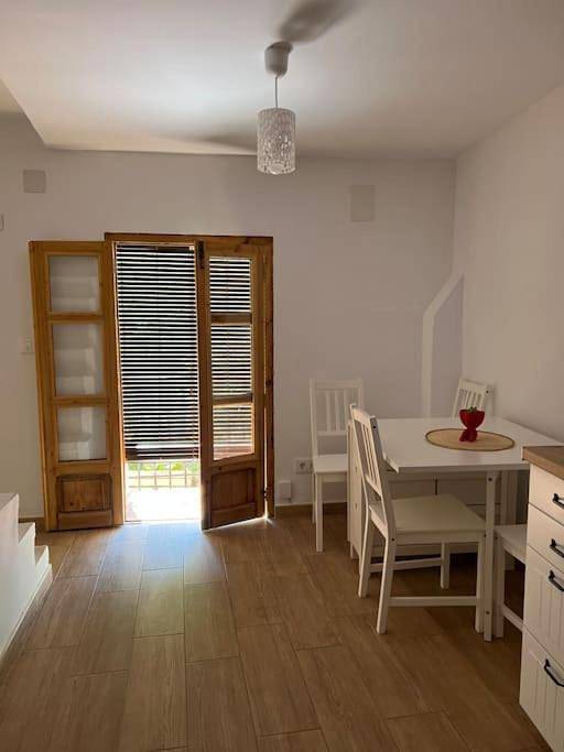 Apartamento de vacaciones para 6 personas, con balcón y vistas en Alt Palància - 4