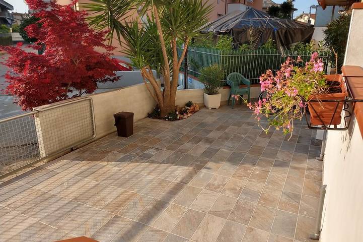 Apartamento de vacaciones para 4 personas, con jardín y balcón - 1