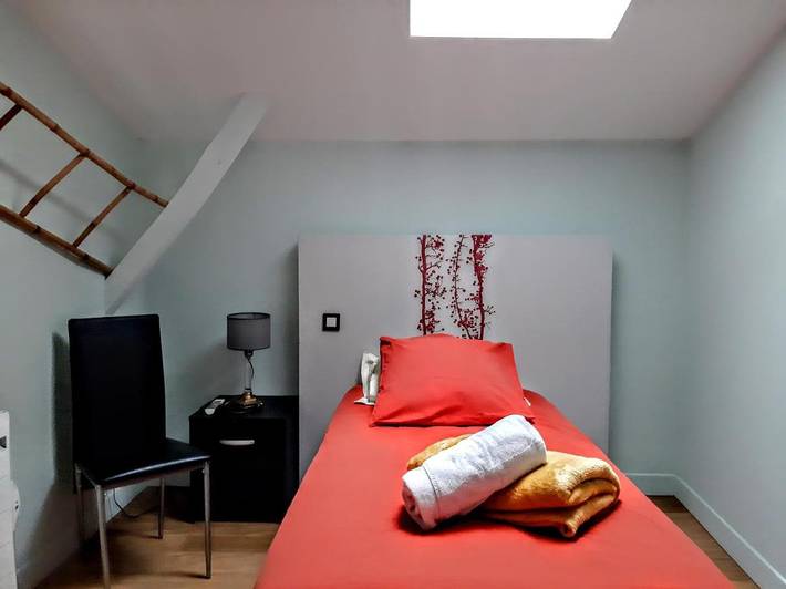 Location de vacances pour 5 personnes, avec jardin et piscine, animaux acceptés à Bourran - 4