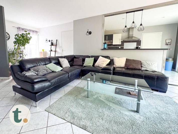 Location de vacances pour 7 personnes, avec jardin et terrasse à Chambretaud - 4