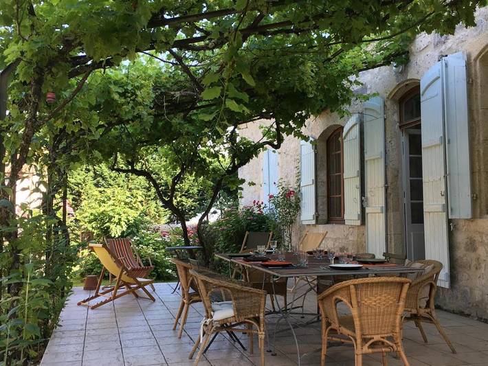 Chambre d’hôte pour 2 personnes, avec piscine et terrasse ainsi que jardin et vue dans le Gers - 2