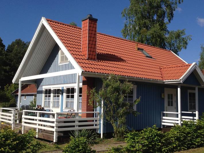 Ferienhaus für 8 Personen, mit Terrasse und Garten in Userin