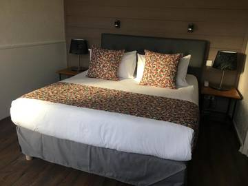 Hôtel pour 2 personnes, avec vue et jardin à Talant