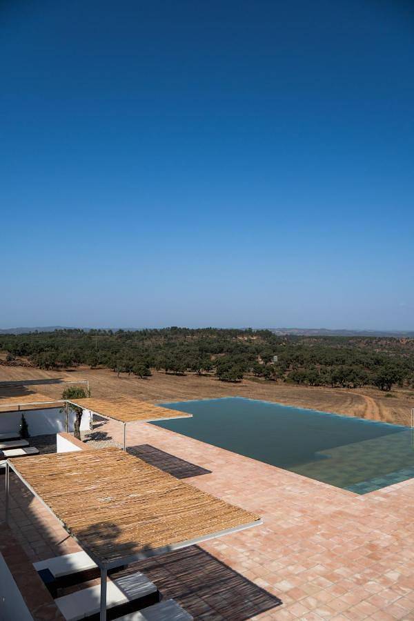 Casa de férias para 7 pessoas, com vista e jardim e ainda piscina, com animais de estimação na Costa Alentejana