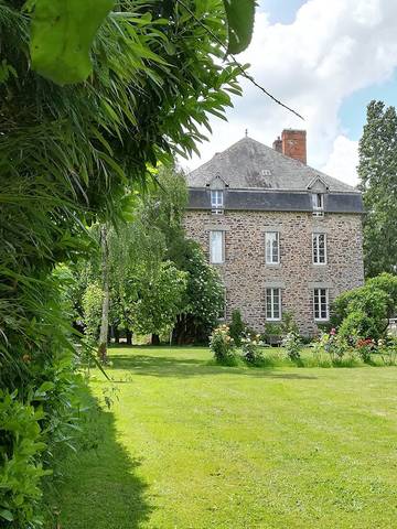 Chambre d’hôte pour 2 personnes, avec jardin dans Saint-Malon-sur-Mel