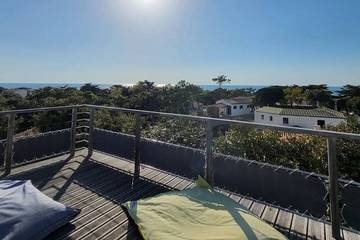 Gîte pour 6 personnes, avec terrasse et jardin dans Plage des Huttes