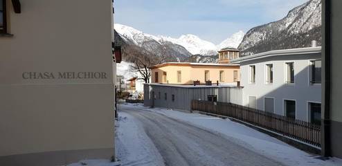 Cottage pour 4 personnes, avec jardin à Zernez