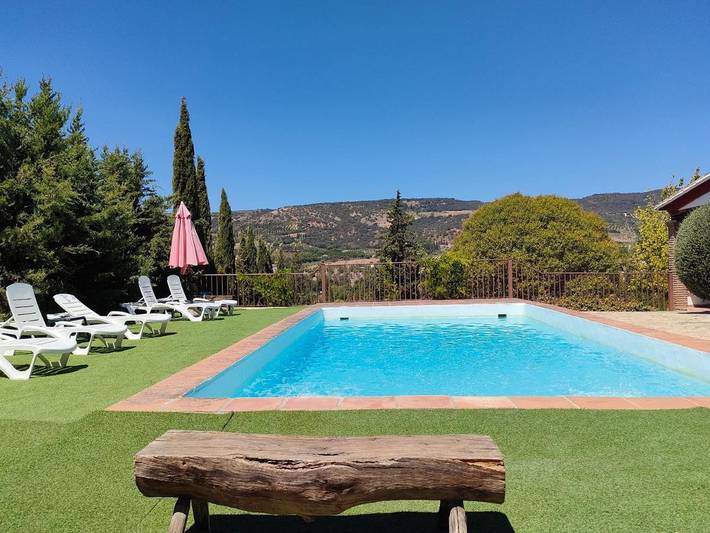 Casa rural para 8 personas, con Terraza y Jardín además de Piscina y Vistas en Arriate