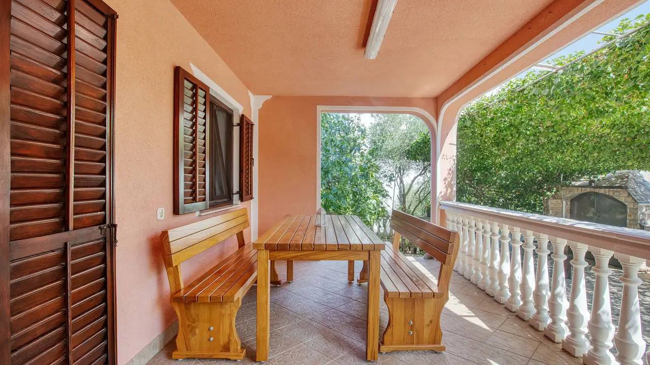 Ganze Ferienwohnung, Ferienwohnung für 5 Personen (37 m²) in Jezera in Tisno, Murter