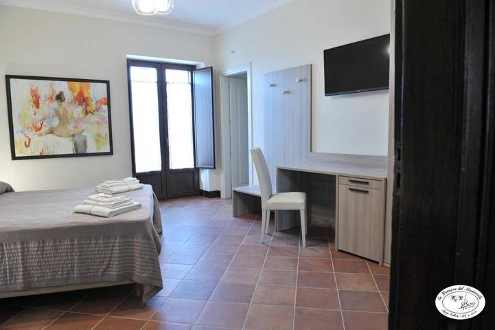 Location de vacances pour 3 personnes, avec vue et balcon à Viggiano (Italie) - 3