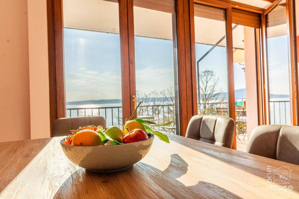 Appartamento intero, Two-Bedroom House in Trevignano Romano, Lago di Bracciano