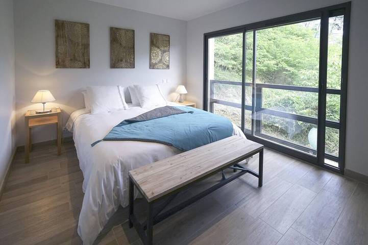 Location de vacances pour 10 personnes, avec jardin à Sumène - 4