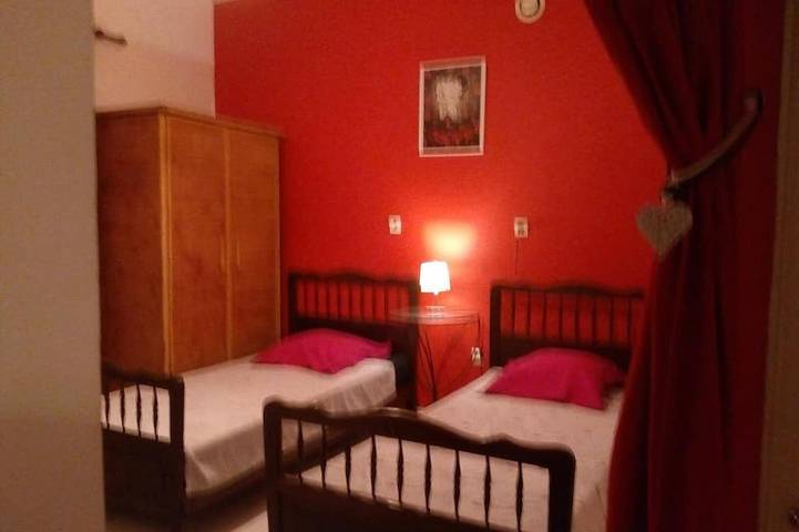 Gîte pour 4 personnes, avec terrasse et jardin à Laurens - 3