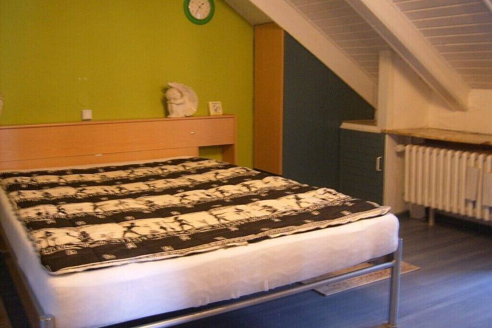 Appartamento intero, Attic apartment in Kronach, Oberfranken