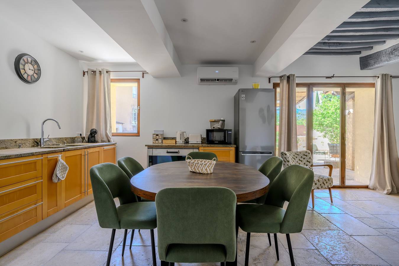 Maison de vacances « Les Gîtes de Nanou » avec Wi-Fi et climatisation in Lioux, Parc naturel régional du Luberon