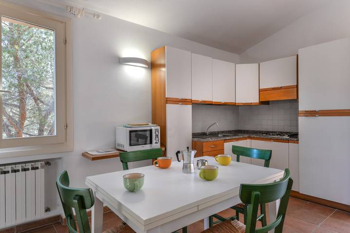 Appartamento intero, Appartamento per vacanze 'La Spiga' con terrazza, giardino in comune e Wi-Fi in Procchio, Marciana