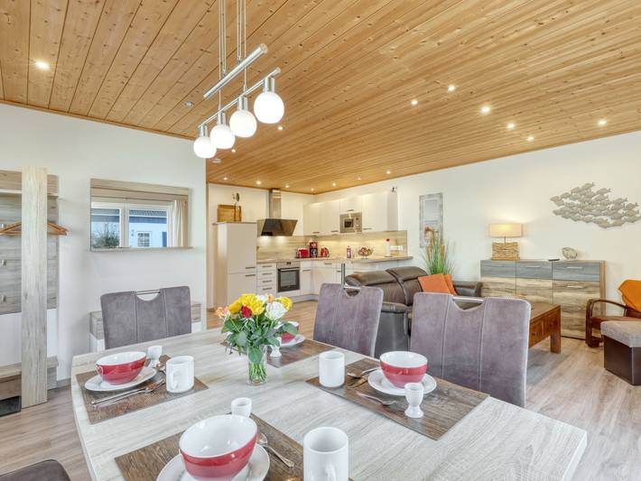 Ferienhaus für 4 Personen, mit Terrasse und Garten in Altefähr - 3