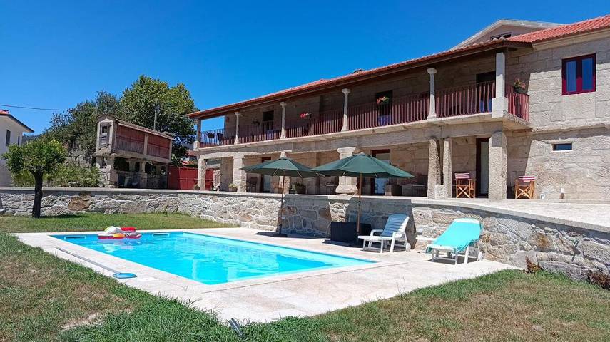 Casa de férias para 8 pessoas, com Varanda e Terraço e ainda Jardim and Piscina em Cabeceiras de Basto (Região)