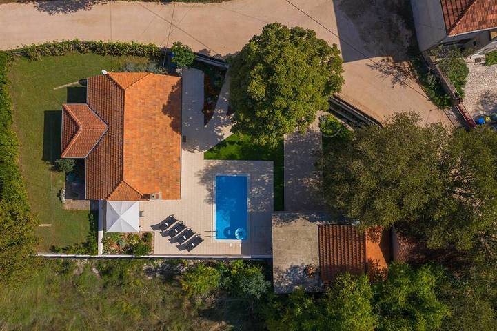 Ferienhaus für 6 Personen, mit Terrasse und Garten