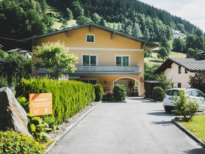 Chalet für 14 Personen, mit Balkon und Terrasse sowie Garten in Zell am See (Stadt)