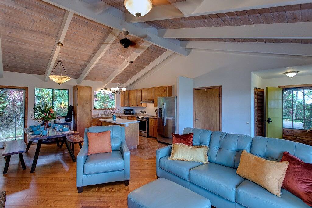 Neue Ferienwohnung mit Meerblick entlang der Hamakua Küste! in Hamakua