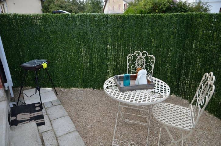 Location de vacances pour 2 personnes, avec jardin à Pont-de-Poitte - 2