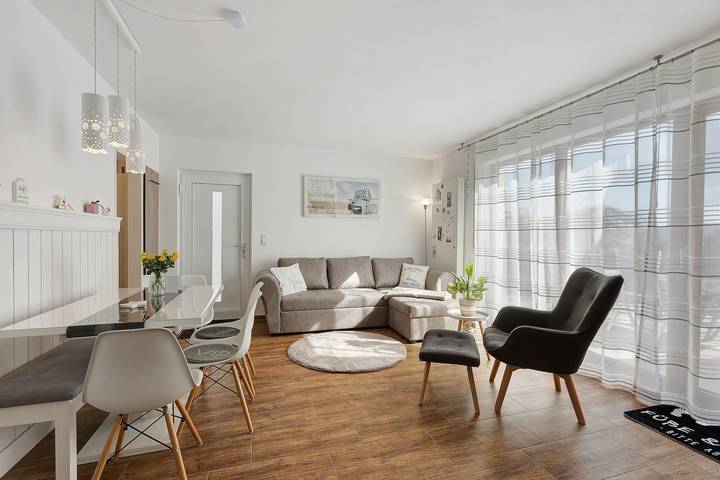Ferienwohnung für 6 Personen, mit Garten in Allensbach