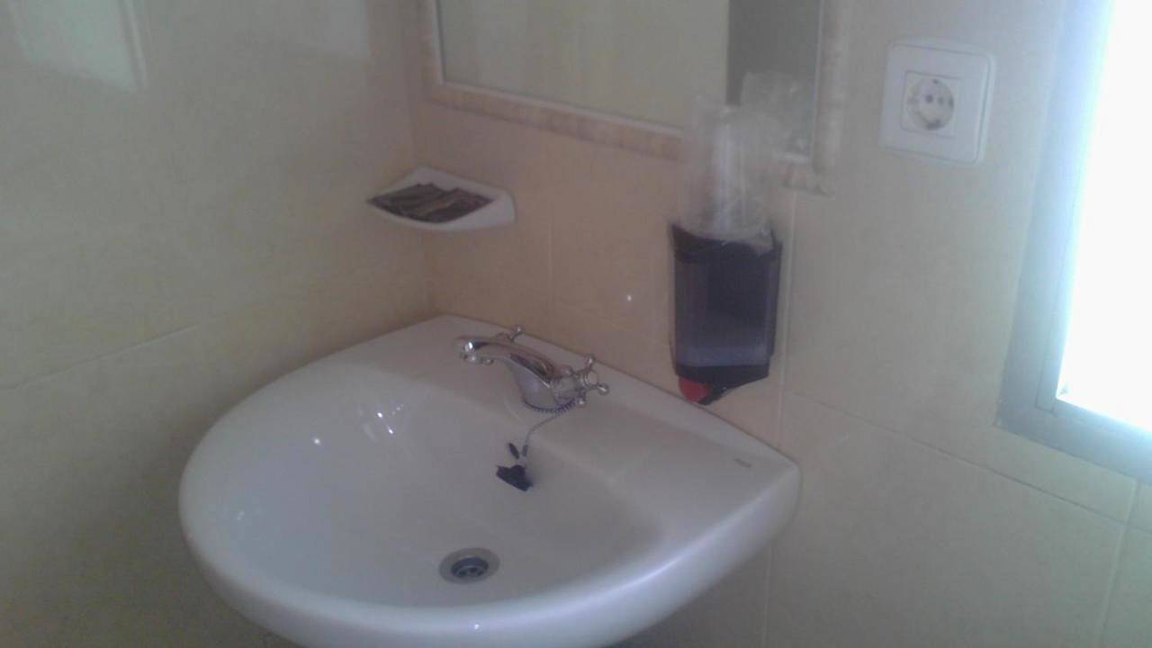 Hostal Cabrera in Playa Can (Motril), Motril