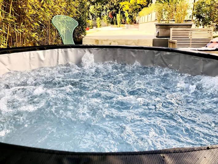 Ferienwohnung für 2 Personen, mit Terrasse in La Cadière-d'Azur