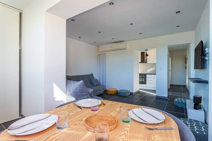 Gîte pour 4 personnes, avec balcon dans Plage La Favière - 4