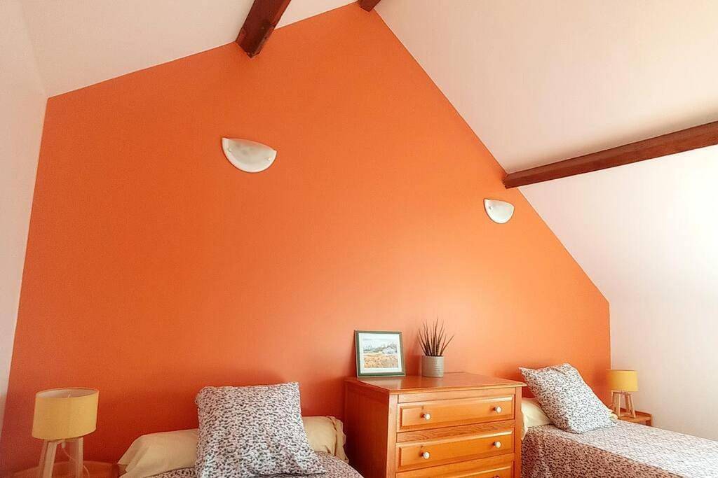 Two-Bedroom House in Moisson (Yvelines), Yvelines
