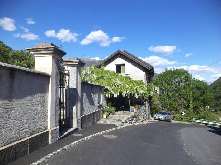 Ferienwohnung für 2 Personen, mit Terrasse und Garten in Centovalli