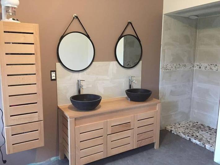 Location de vacances pour 7 personnes, avec jacuzzi et terrasse ainsi que piscine et jardin à Couëron - 3