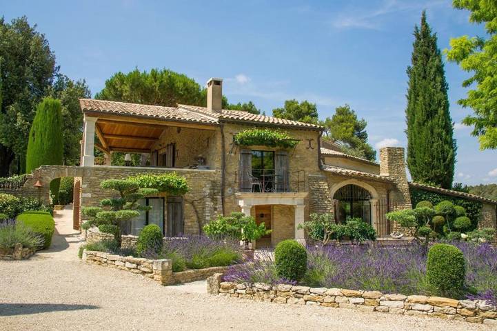 Chambre d’hôte pour 2 personnes, avec Terrasse et Jacuzzi ainsi que Jardin et Piscine à Oppède