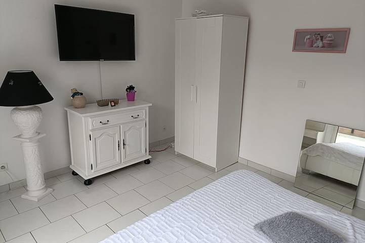 Location de vacances pour 2 personnes, avec terrasse ainsi que sauna et jacuzzi à Achicourt - 4