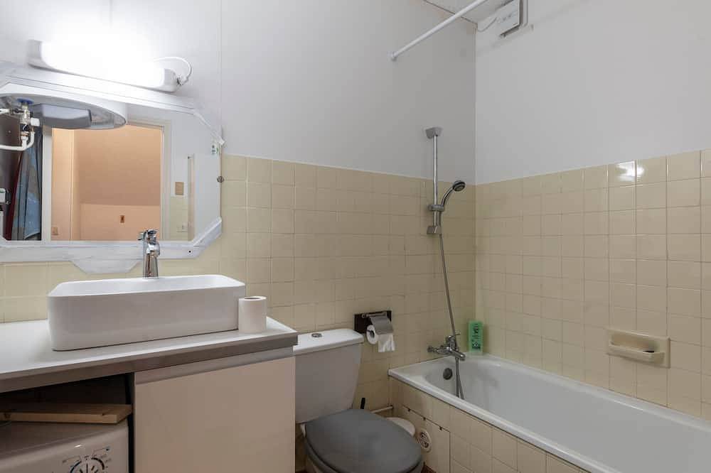 Ganze Wohnung, Les Narcisses - Ein Schlafzimmer Wohnung, Schläft 6 in Saint-Léger-les-Mélèzes, Nationalpark Écrins