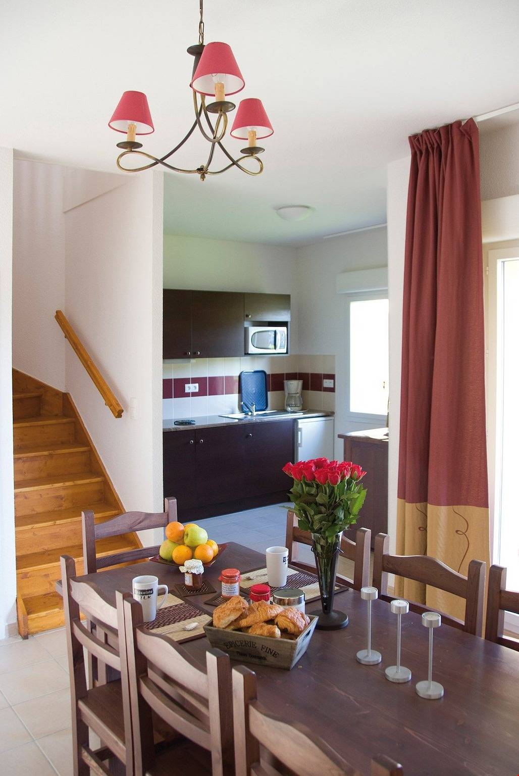 Apartamento entero, Lagrange Vacances Residence Le Clos des Vignes - Short Stays in Bergerac, Périgord Pourpre