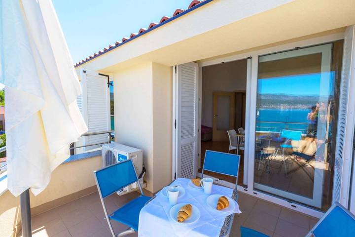Ferienwohnung für 6 Personen, mit Balkon und Garten in Silo (Krk) - 4