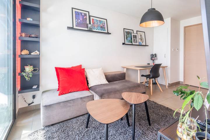 Gîte pour 2 personnes, avec terrasse, adapté aux familles à Annecy - 2