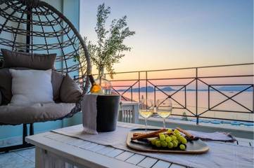 Gîte pour 5 personnes, avec vue et terrasse dans Pýlos