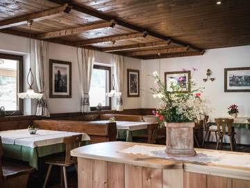 Chalet für 4 Personen in Enneberg, Fanesgruppe, Bild 3